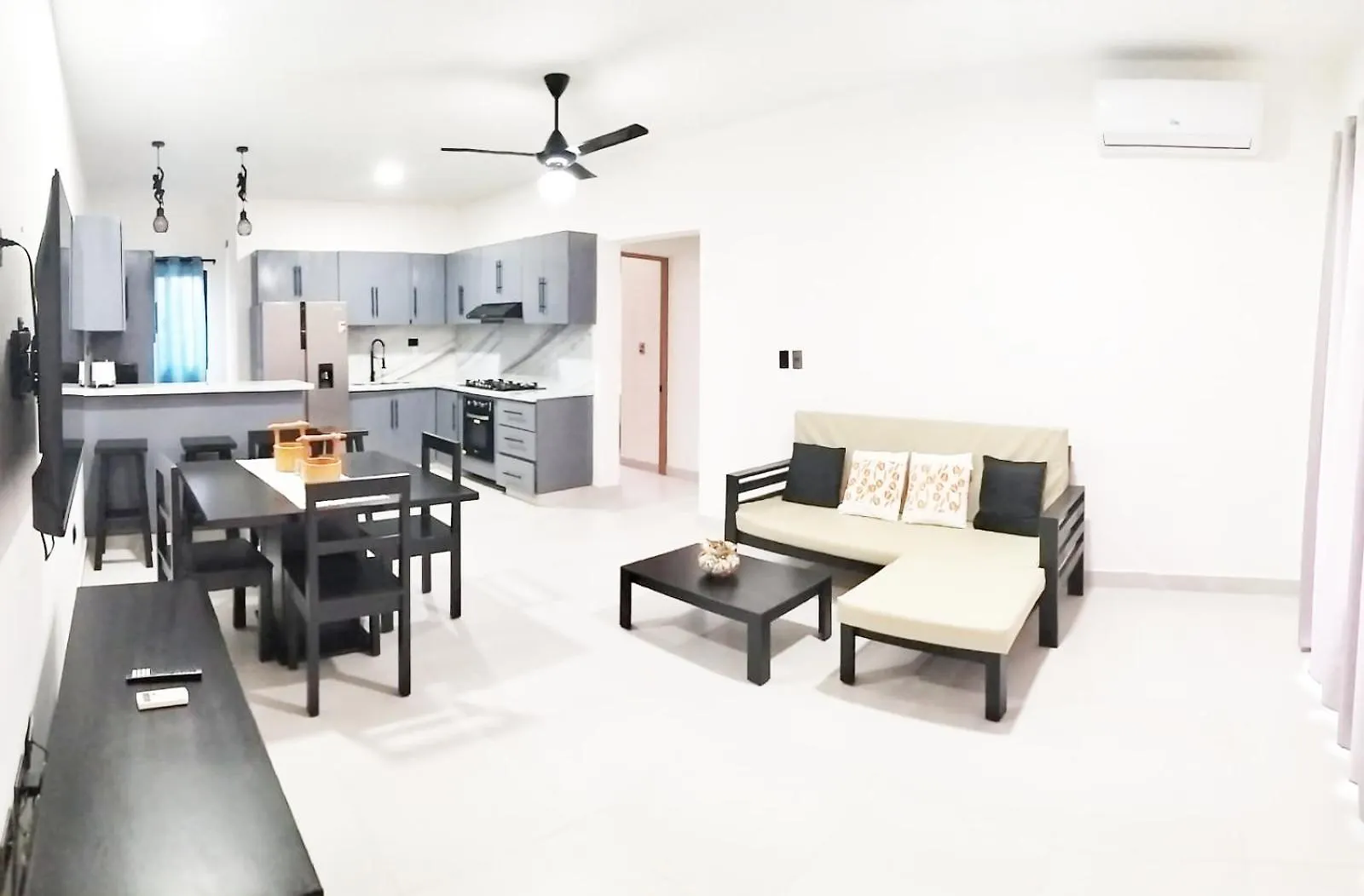 Modern Penthouse With Private Rooftop, Free Parking & Wifi Puerto Plata 0*,  Dominican Republic